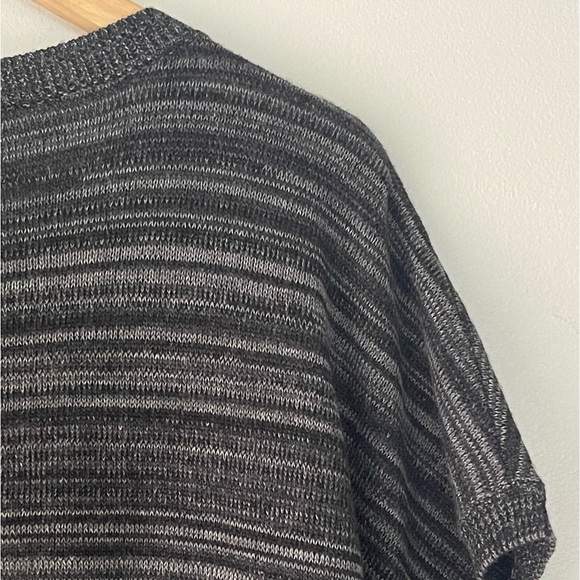 Loft Short Sleeve Sweater with Beads and sequins Size Medium Wool blend - Picture 4 of 9